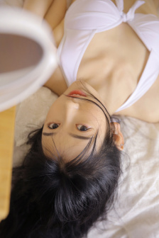 冰葡萄放到小洞里榨果汁能喝吗